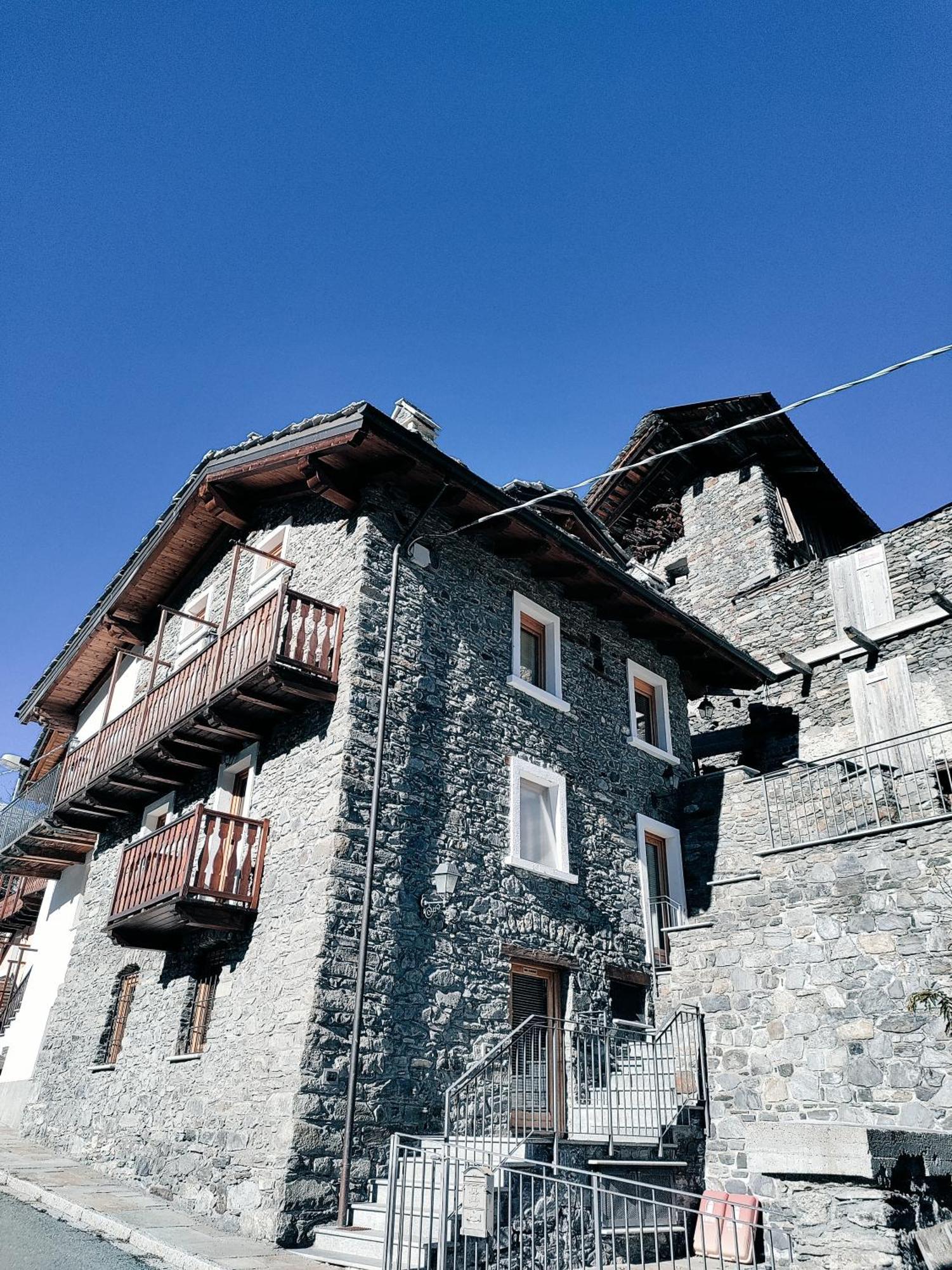 Ferienwohnung La Guida E L'Architetto Saint-Rhemy-En-Bosses Exterior foto
